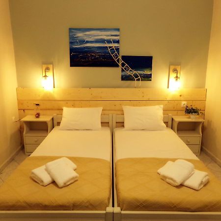 Leia Guest House Ермополи Екстериор снимка
