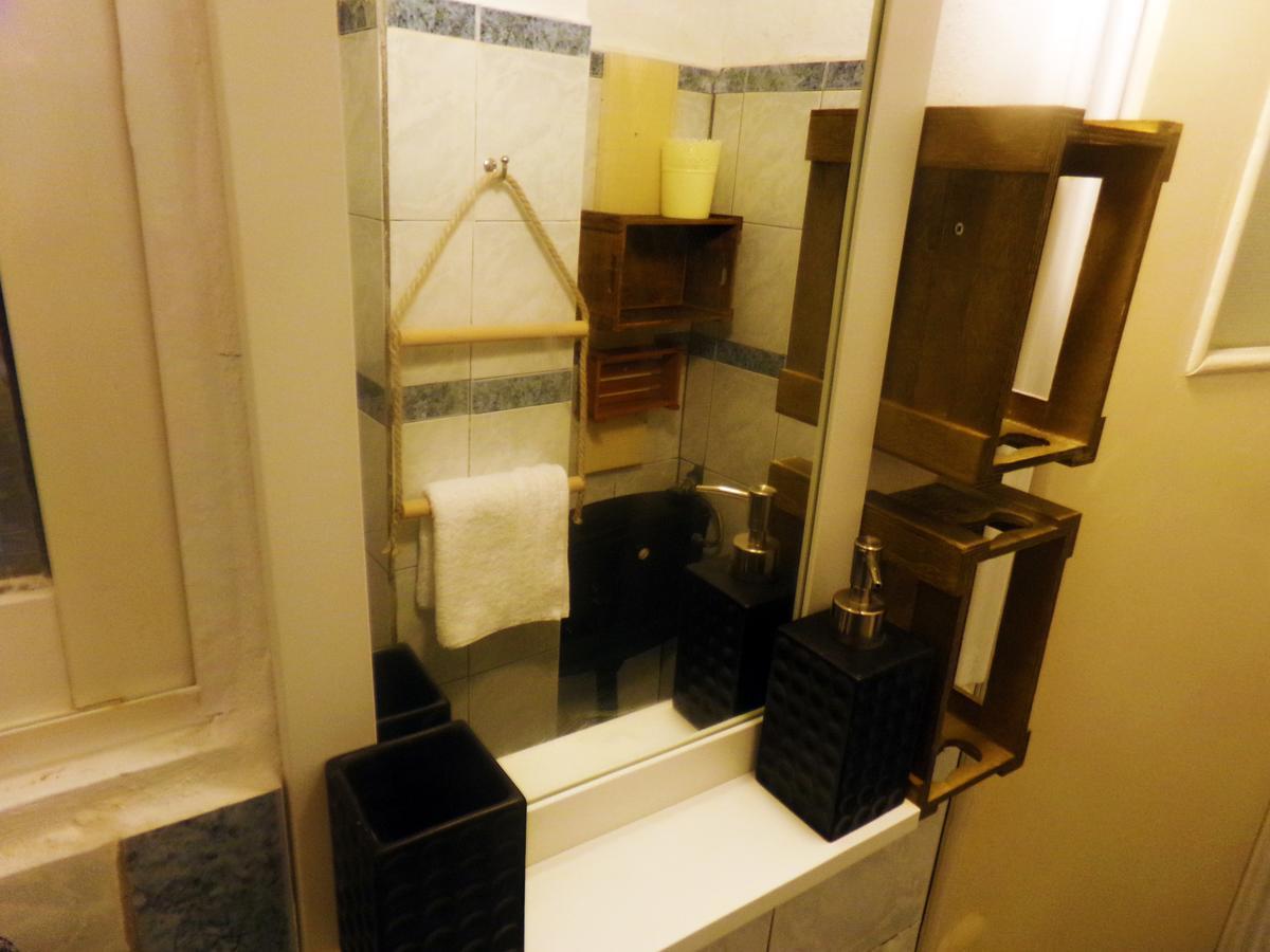 Leia Guest House Ермополи Екстериор снимка