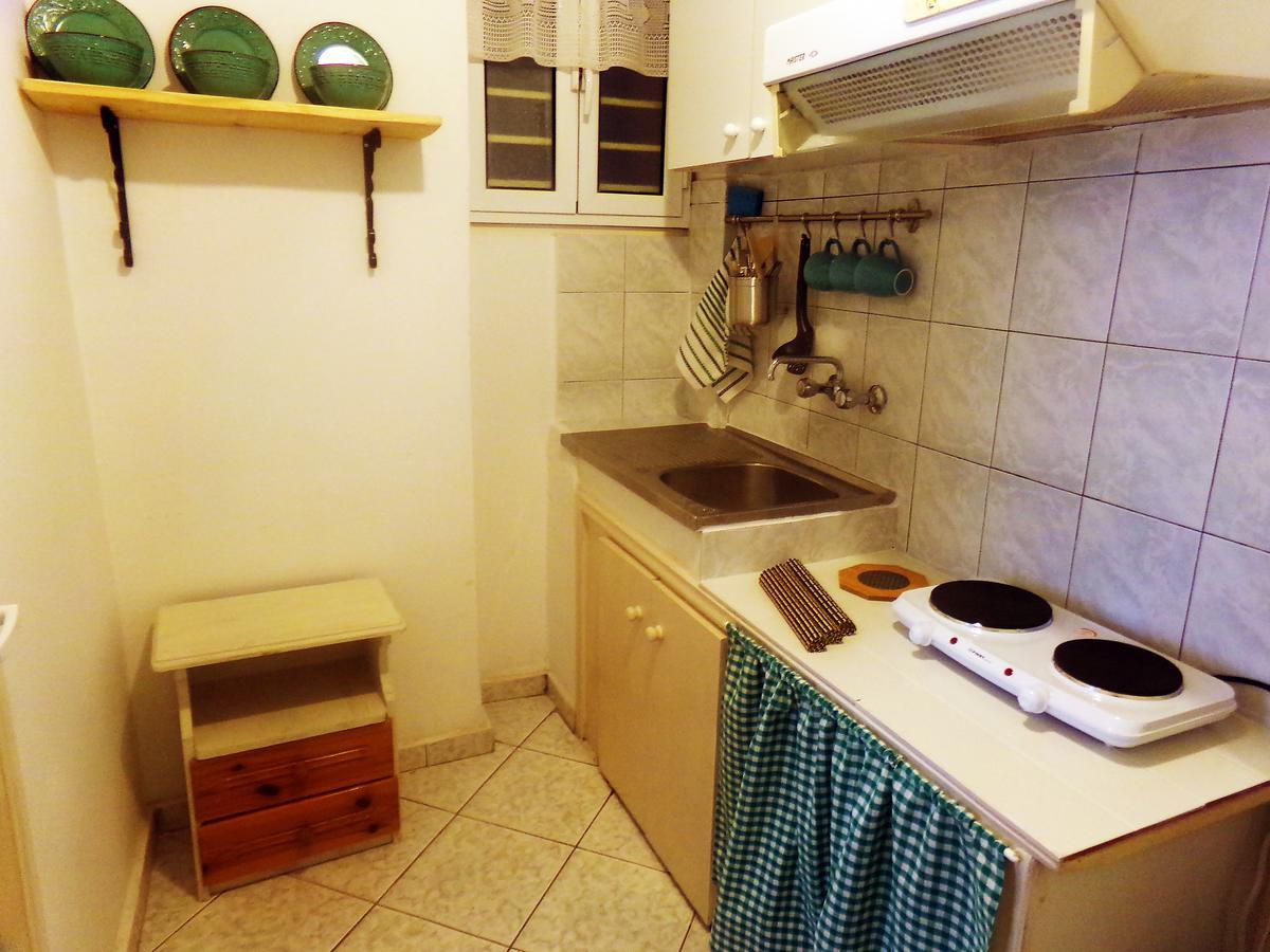 Leia Guest House Ермополи Екстериор снимка