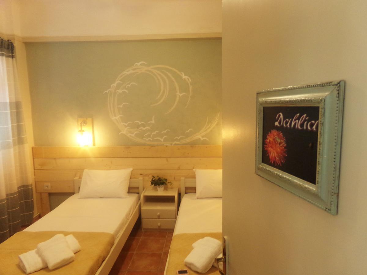 Leia Guest House Ермополи Екстериор снимка