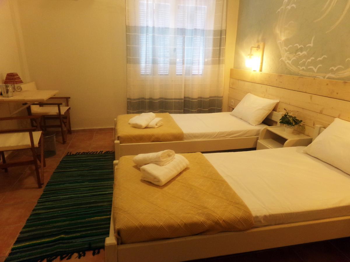 Leia Guest House Ермополи Екстериор снимка